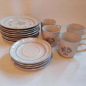 Elegant Floral Dinnerware Set